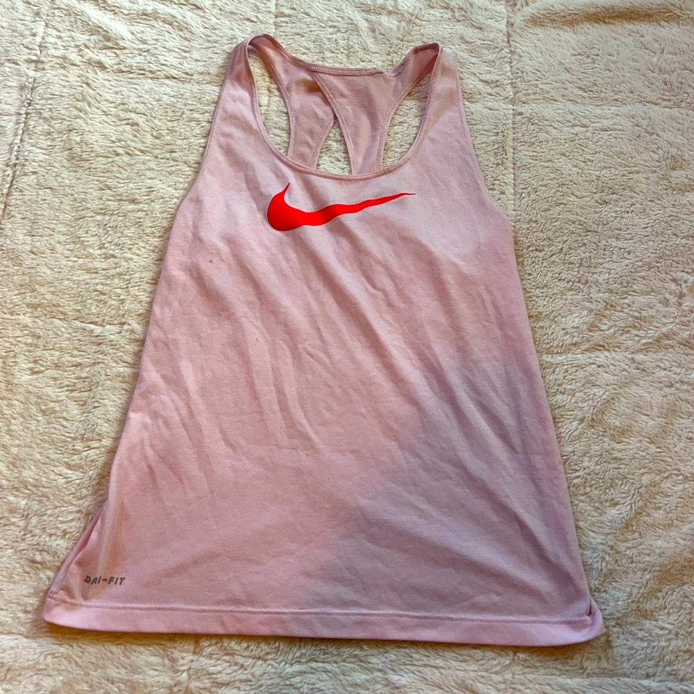pink nike tank top